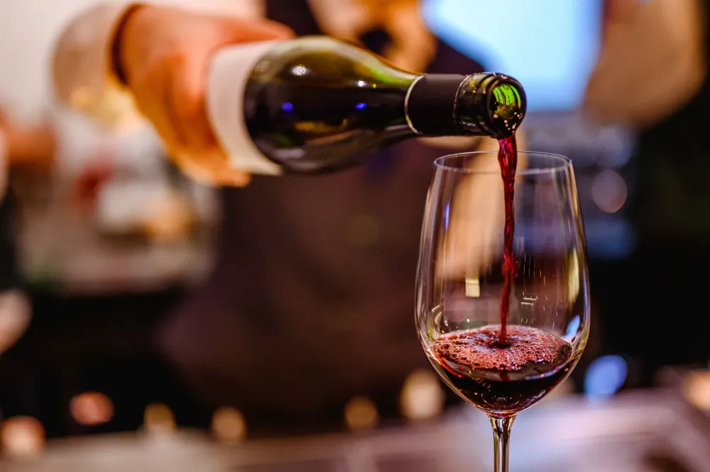 Dégustation de vins à Maury et dans le domaine d'Ansignan et le domaine de Caramany